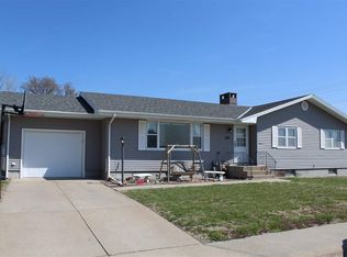 602 4th St, Gibbon, NE 68840