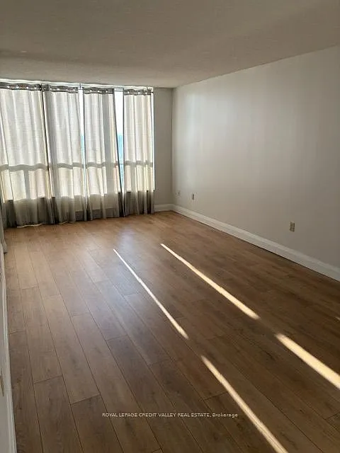 3 bed, $2,900 — Photo 3
