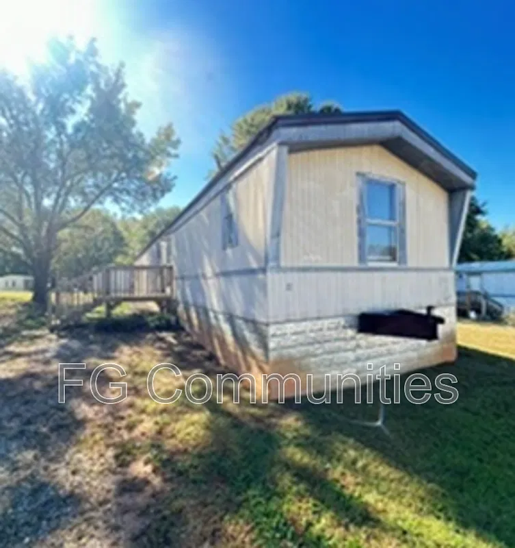 1754 Zion Rd — Photo 1