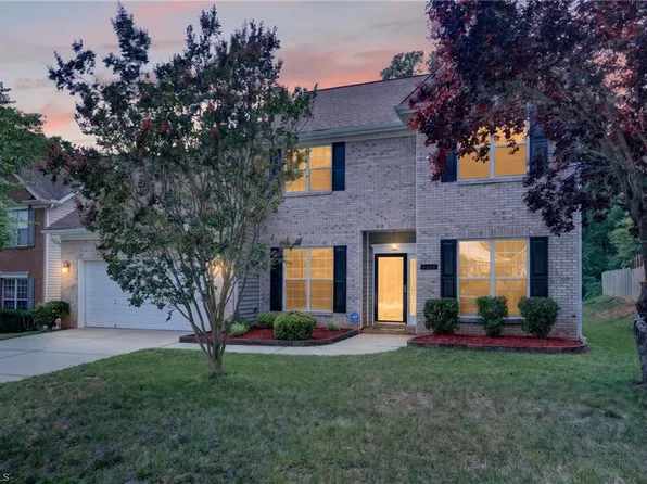 6308 Thornblade Ct, Greensboro, NC 27410