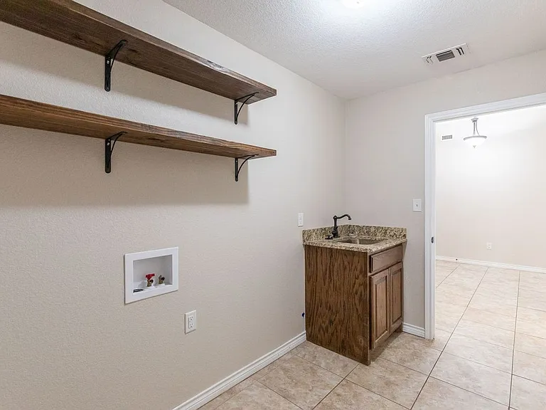 1234 Briar Cliff Path — Photo 32