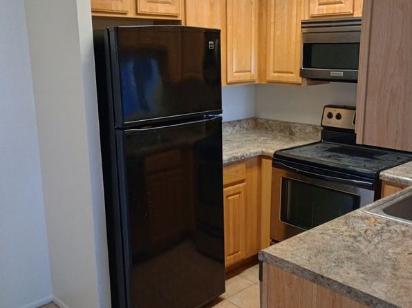 1810 E Blacklidge Dr APT 101