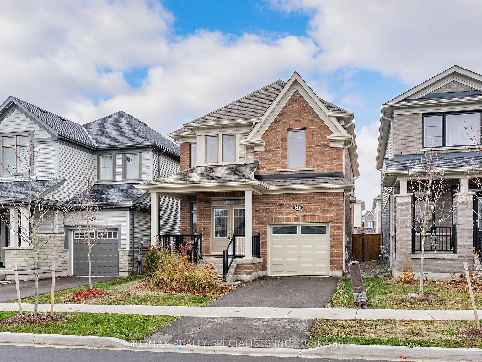4 bed, $3,000 — Photo 1