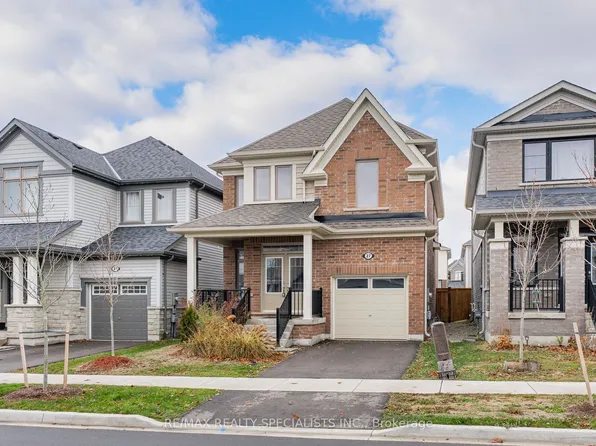 27 Harpin Way W, Centre Wellington, ON N1M 0H2