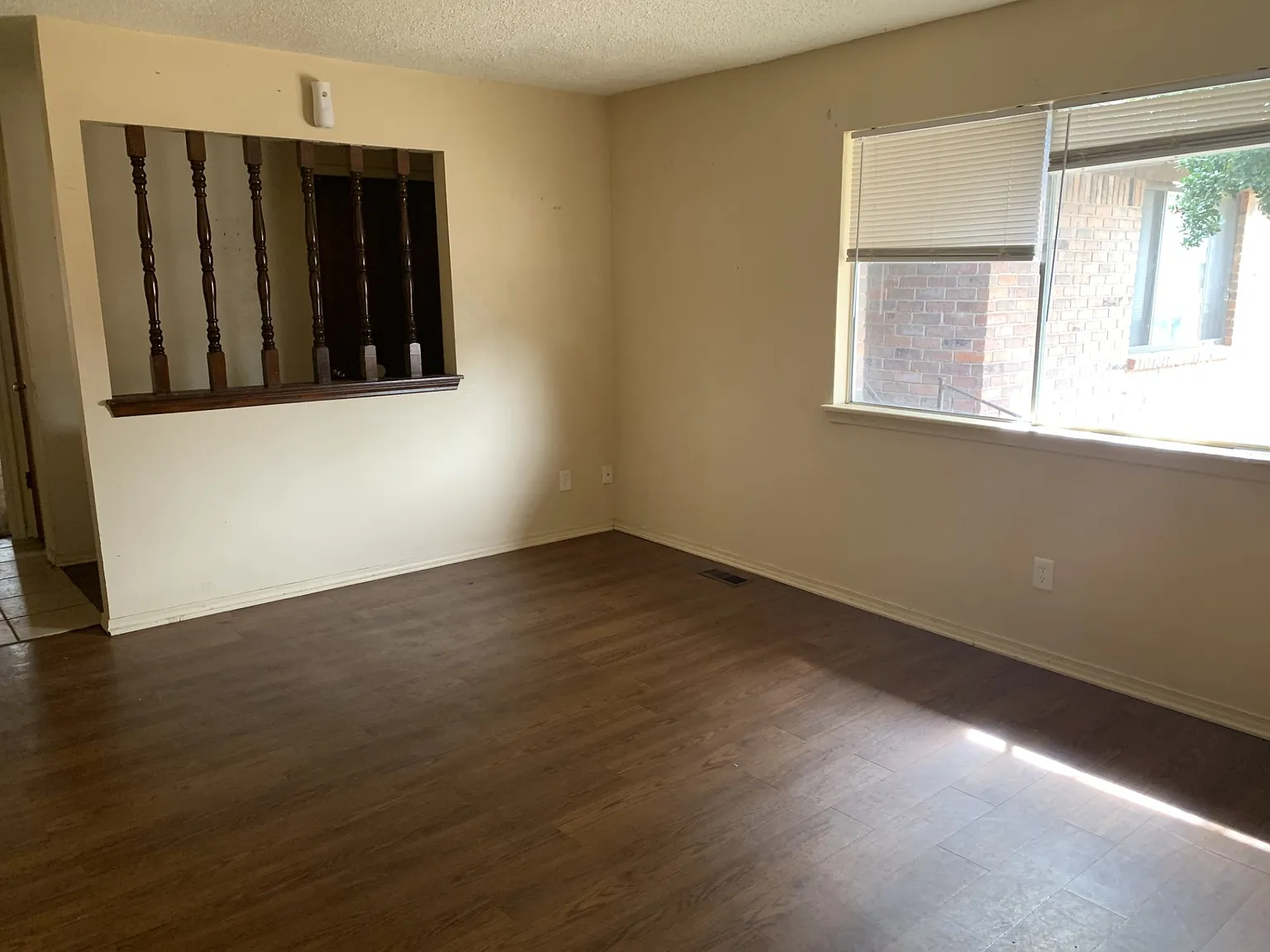 2 bed, 1000 sqft, $850 — Photo 1