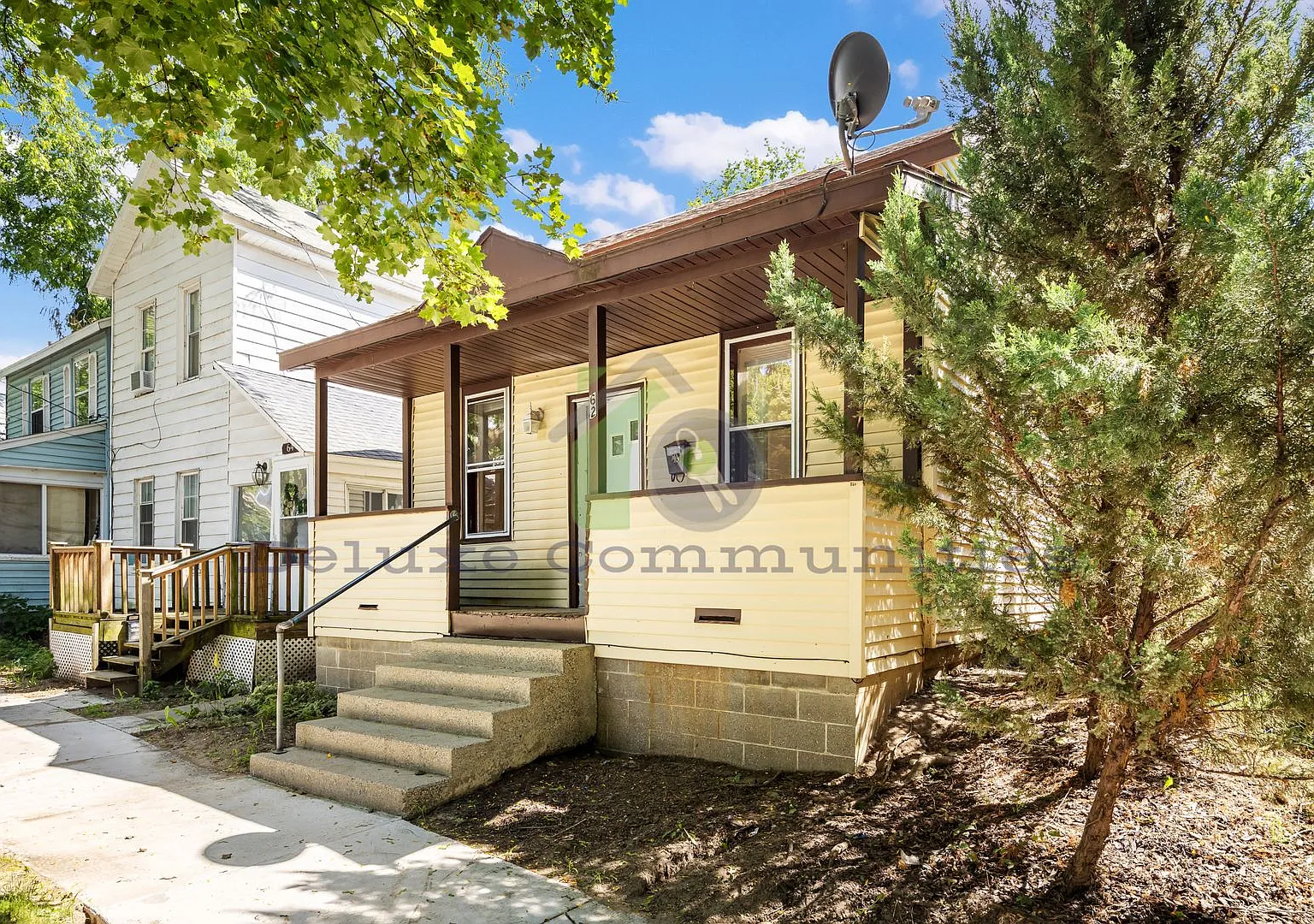 3 Bed 1 Bath Home! — Photo 3