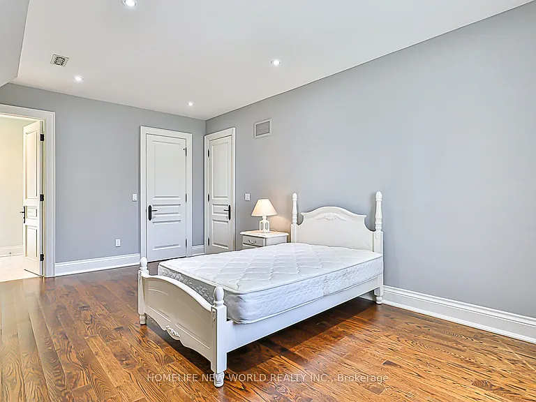 11 Purling Pl — Photo 29
