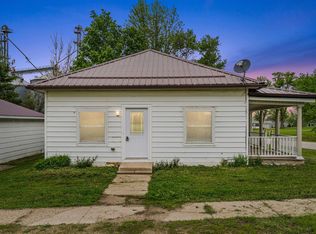698 Fulton St, Arlington, IA 50606