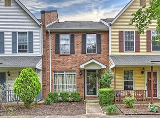 8213 Golf Ridge Dr, Charlotte, NC 28277