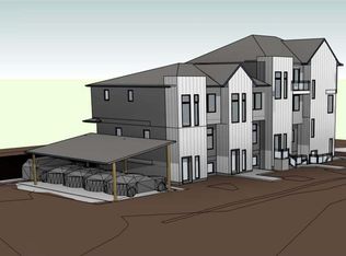 4220 Centre St N, Calgary, AB T2E 2Y9