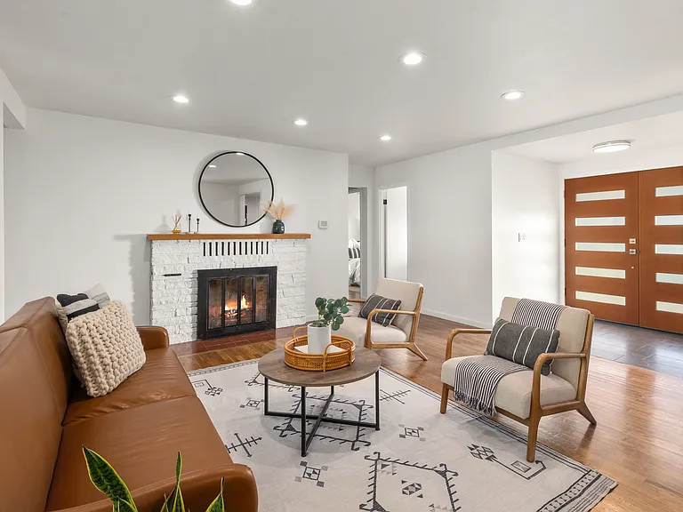 9703 214th Pl SW — Photo 16