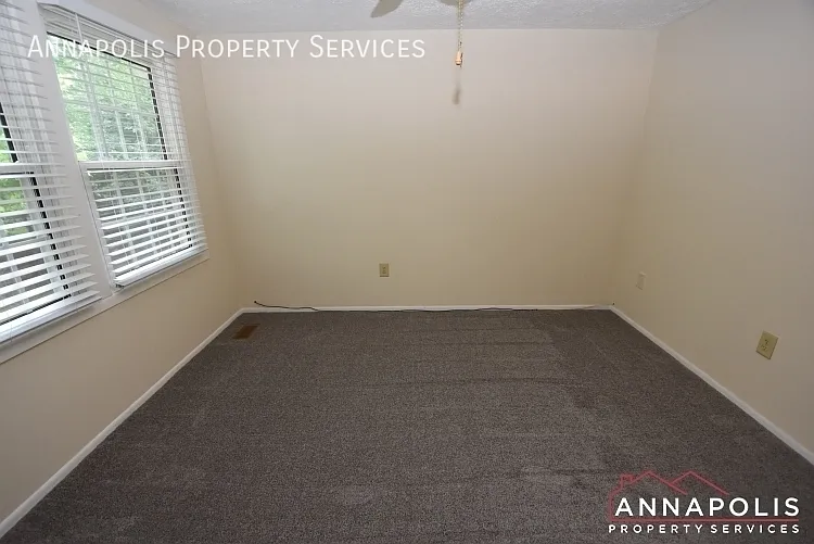 1604 Revell Downs Dr — Photo 8