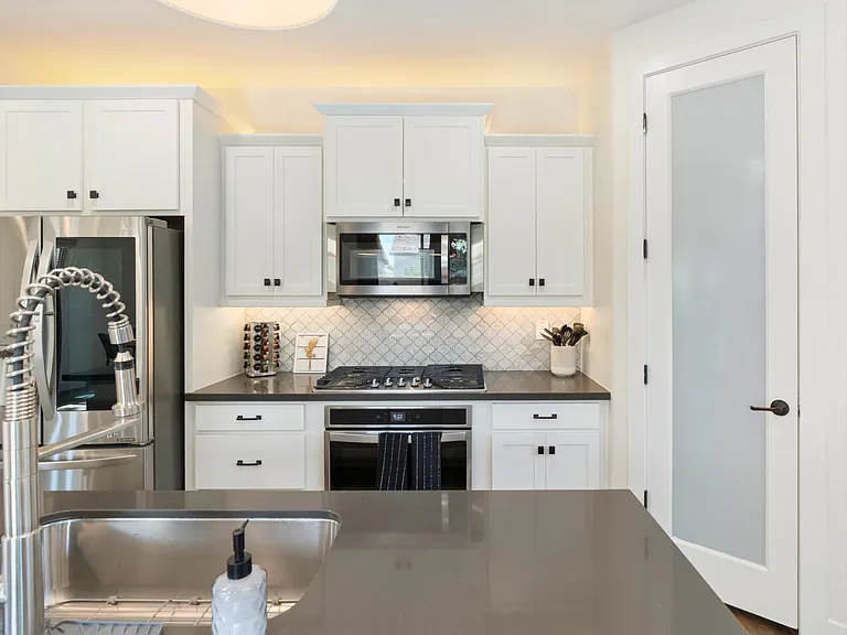 1950 E Lantana Dr — Photo 10