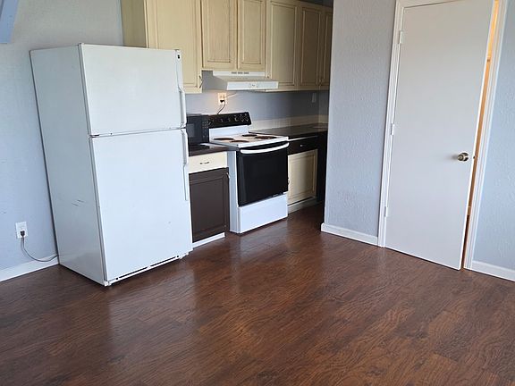 4th image of 51 NE McMurtrey Rd #1/2