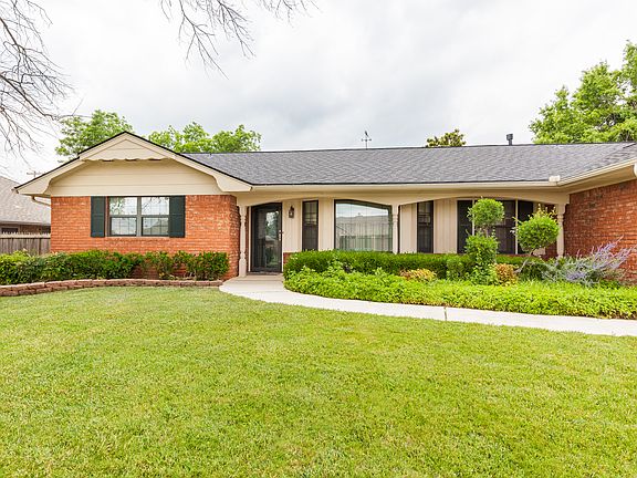 2nd image of 2709 N Meridian Pl