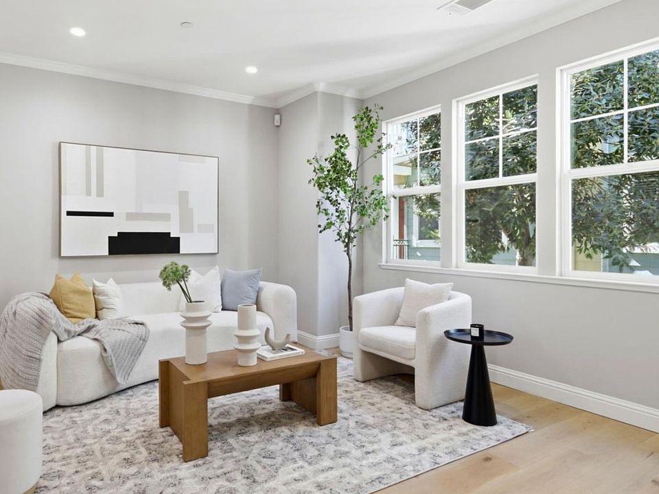 1st image of 483 Tea Tree Ter