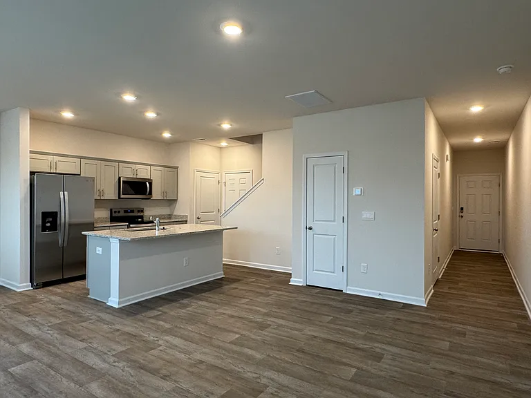 1310 Broholmer Ln — Photo 5