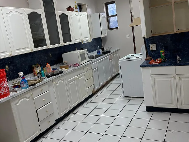 5813 Hadfield St — Photo 3