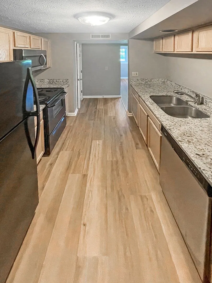 2 bedroom/2 bath condo in Glen Allen — Photo 3