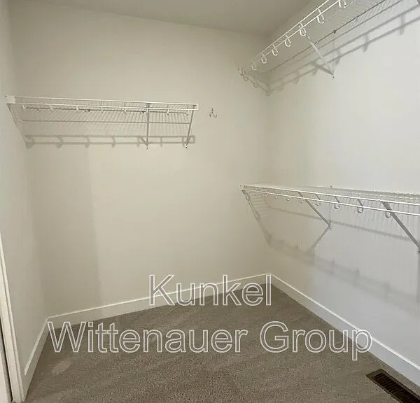 808 Applewood Creek Dr — Photo 21