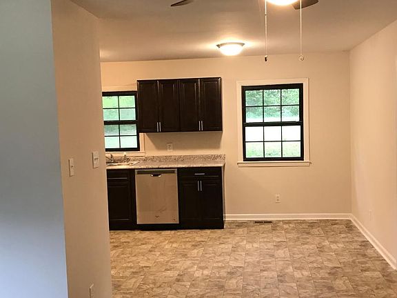 3rd image of 3037 Wenwood Dr