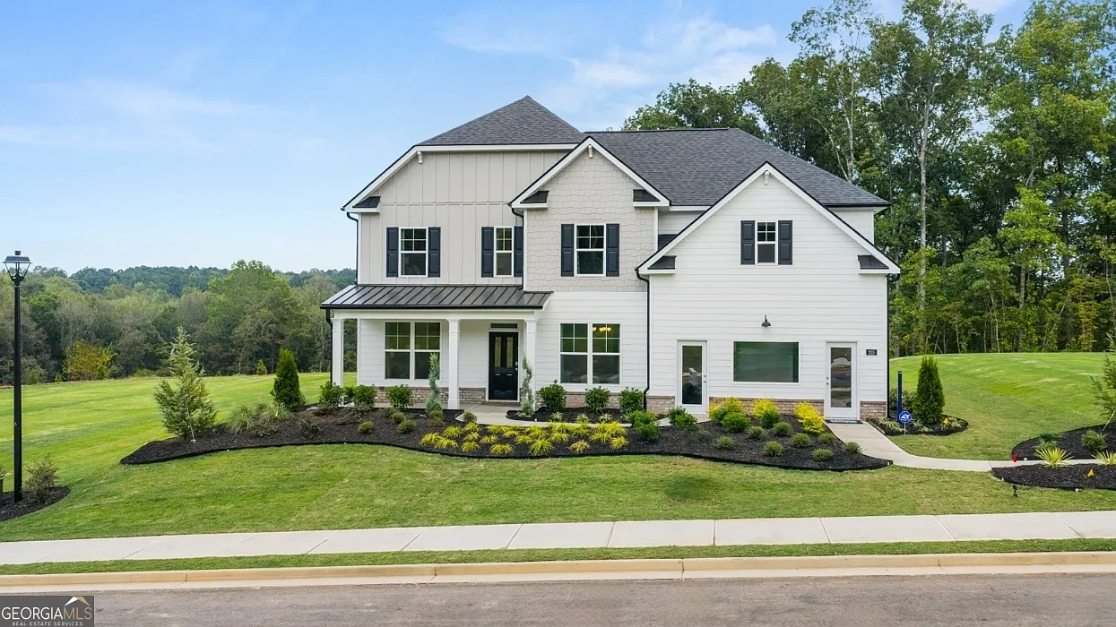 400 Staffin Dr photo 1