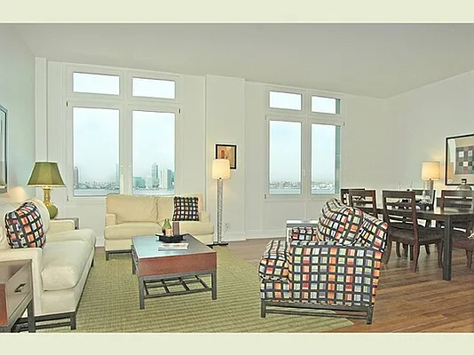 Sold by Stribling | media 11