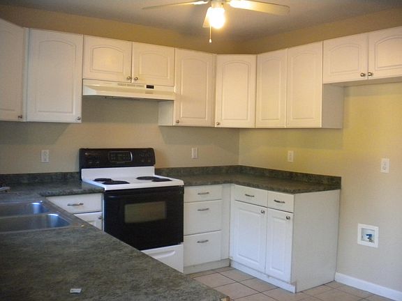 5th image of 2655 San Fernando Way