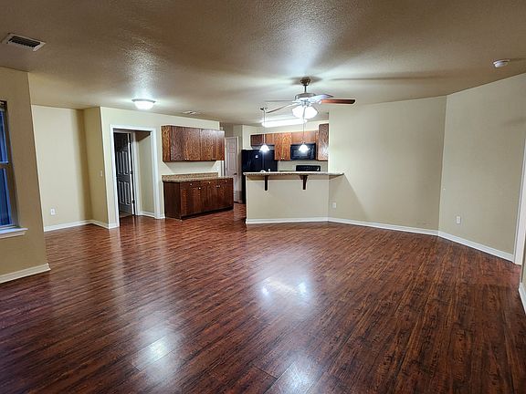 3rd image of 2817 Conner Dr