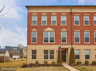 7821 Crescent Park Dr, Gainesville, VA 20155