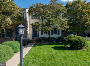 130 Robin Hill Cir, York, PA 17404