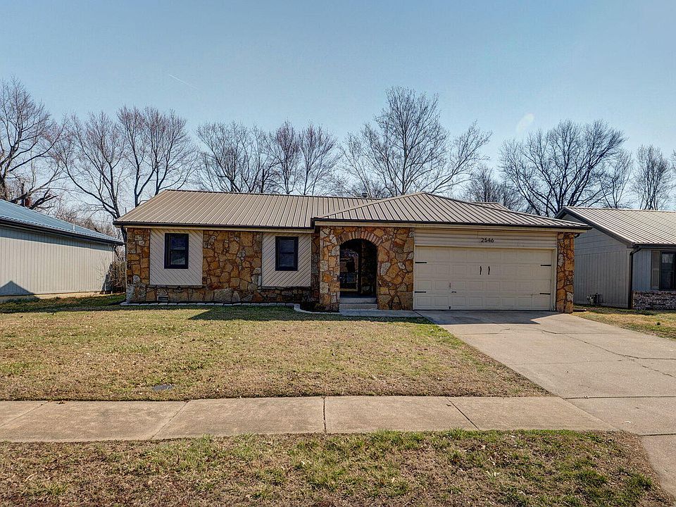 2546 S Fort Avenue, Springfield, MO 65807 | Zillow