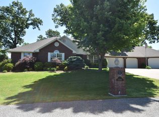 59398 E 288th Ct, Grove, OK 74344