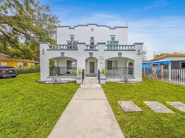 1020 SW 23rd Ave — Photo 15