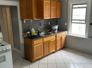 35 Chapman Ct FLOOR 3, New Britain, CT 06051