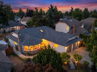 15747 92a Ave, Surrey, BC V4N 3B1