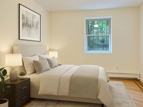 32 Greene Avenue image 3 of 5