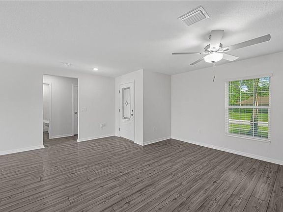 4th image of 849 SW Janette Avenue