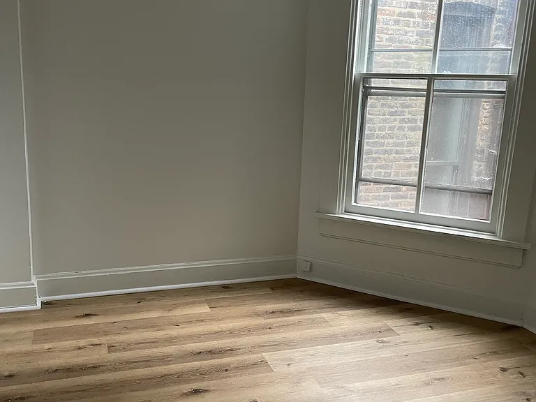 2326 N Clark St #3 — Photo 6