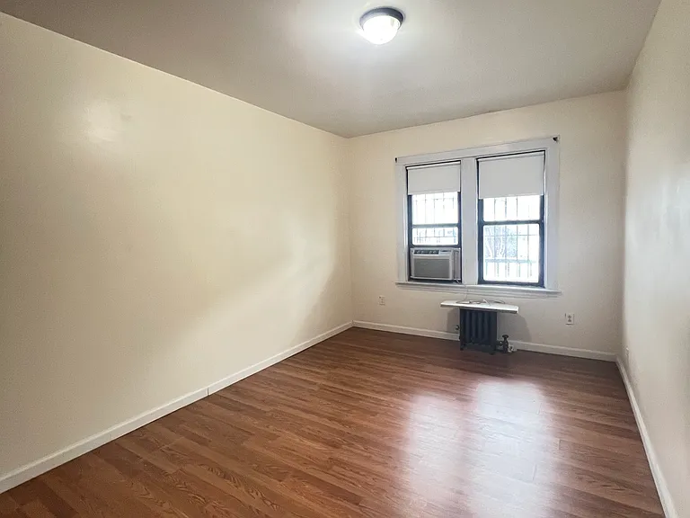 1697 E 34th St #2 — Photo 2