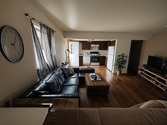 4th image of 812 Celesta Dr #812
