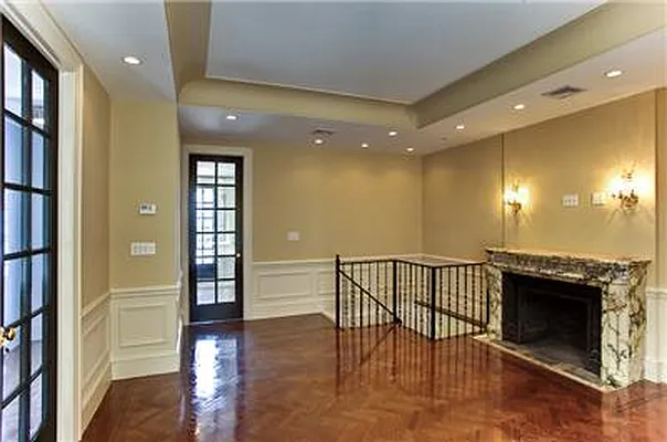 Rented by Domus Realty | media 13