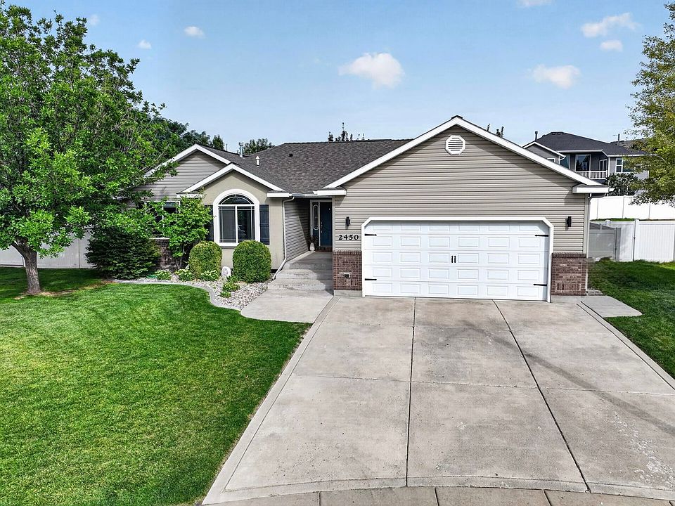 1st image of 2450 Skylar Pl