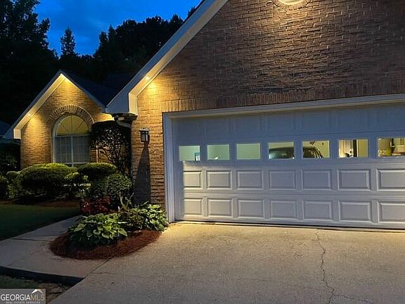 3rd image of 519 Washington Dr