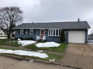 1460 W 42nd St, Erie, PA 16509