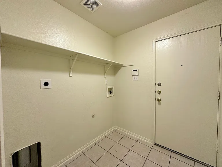 2602 John Porter Dr — Photo 33
