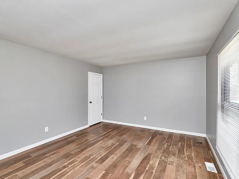 3049 Orton St — Photo 7