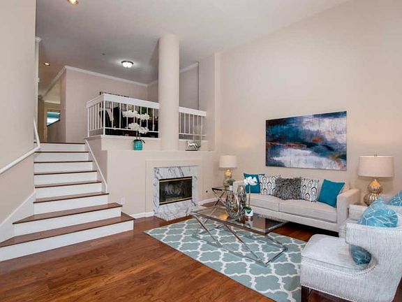 4th image of 410 Galleria Dr APT 14