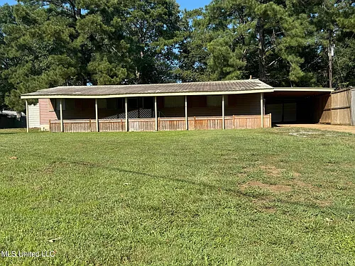 1213 Lake Shore Dr Photo 1