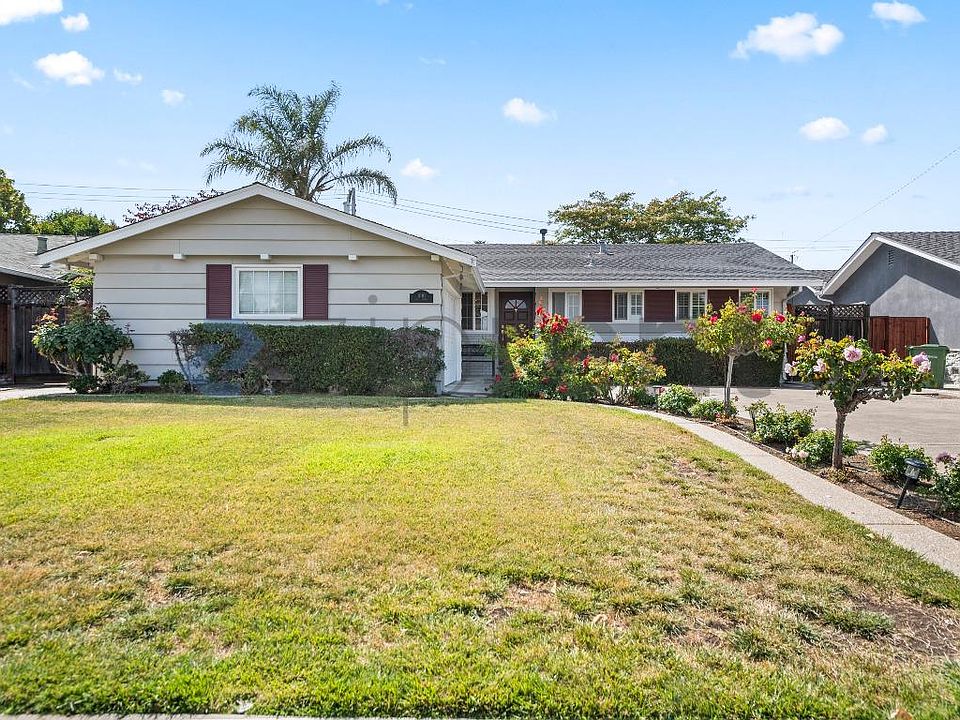 1st image of 1010 Teal Dr